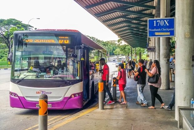 Du lịch Singapore giá rẻ - Xe buýt công cộng