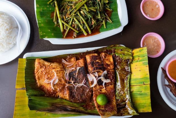 Du lịch Singapore nên ăn gì - Khu ẩm thực Chomp Chomp