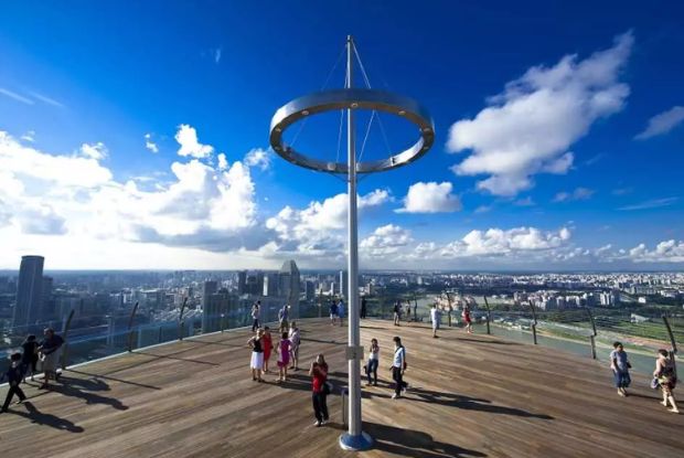 Du lịch Singapore 3 ngày - Đài quan sát Marina Bay Sands