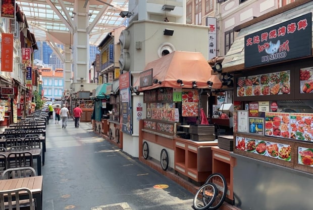Du lịch Chinatown ở Singapore có gì hấp dẫn? - Thưởng thức đồ ăn ở Chinatown Singapore