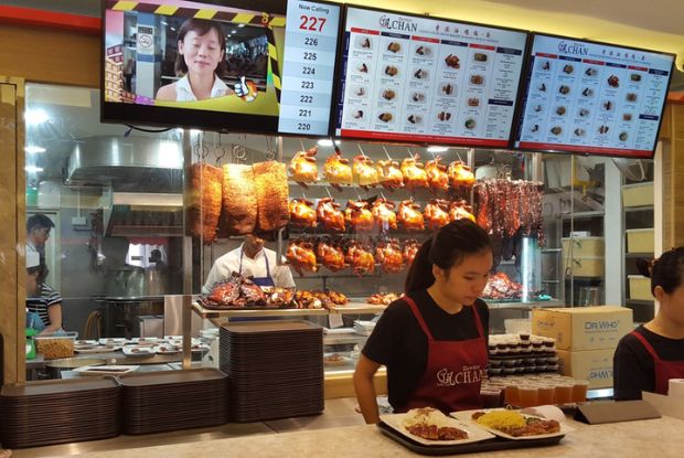 Kinh nghiệm du lịch Singapore giá rẻ - Nhà hàng Liao Fan Hong Kong Soya Sauce chicken rice & noodle